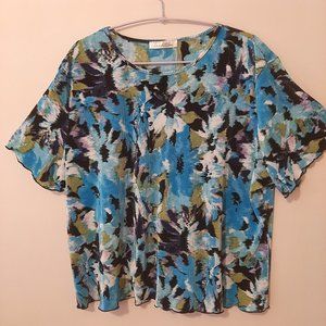 Tradition Ladies Top XL. Short sleeve.  blue and green.